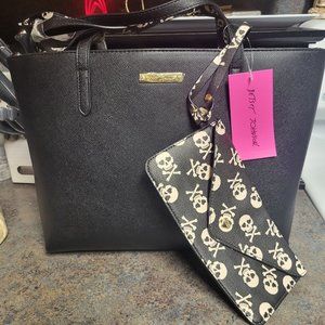 Betsey Johnson tote